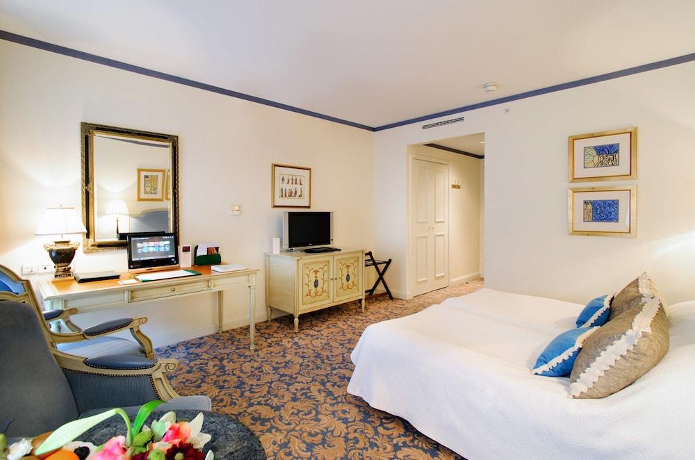 Grand Palace 4*